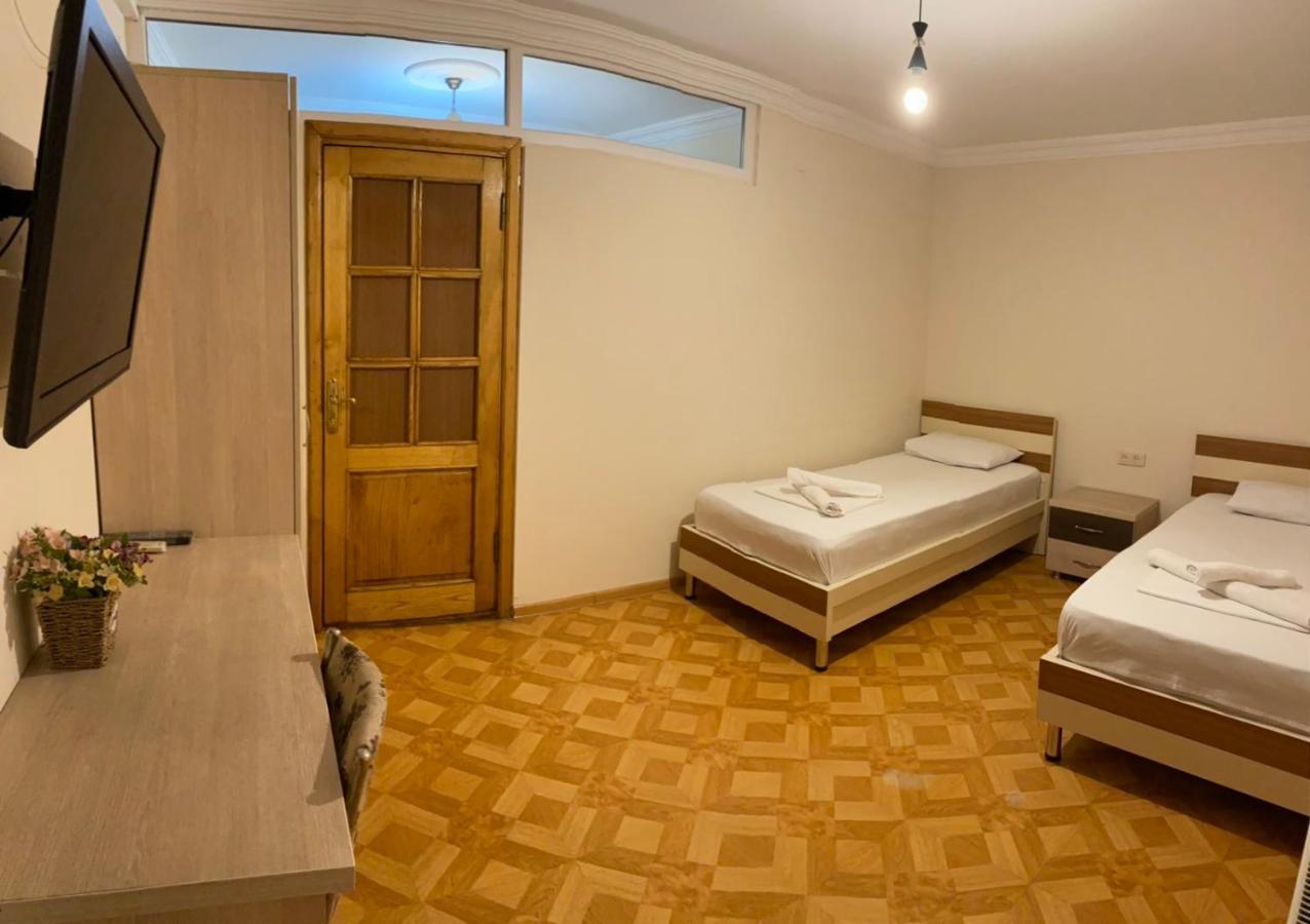 Hotel Tao Батуми Екстериор снимка