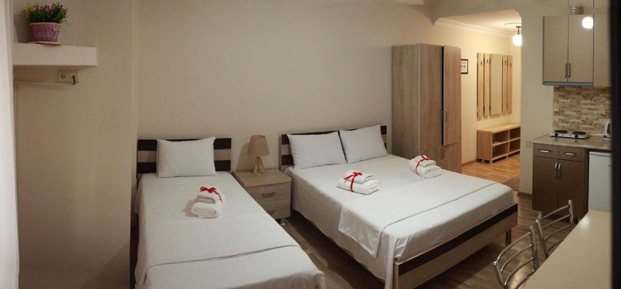 Hotel Tao Батуми Екстериор снимка