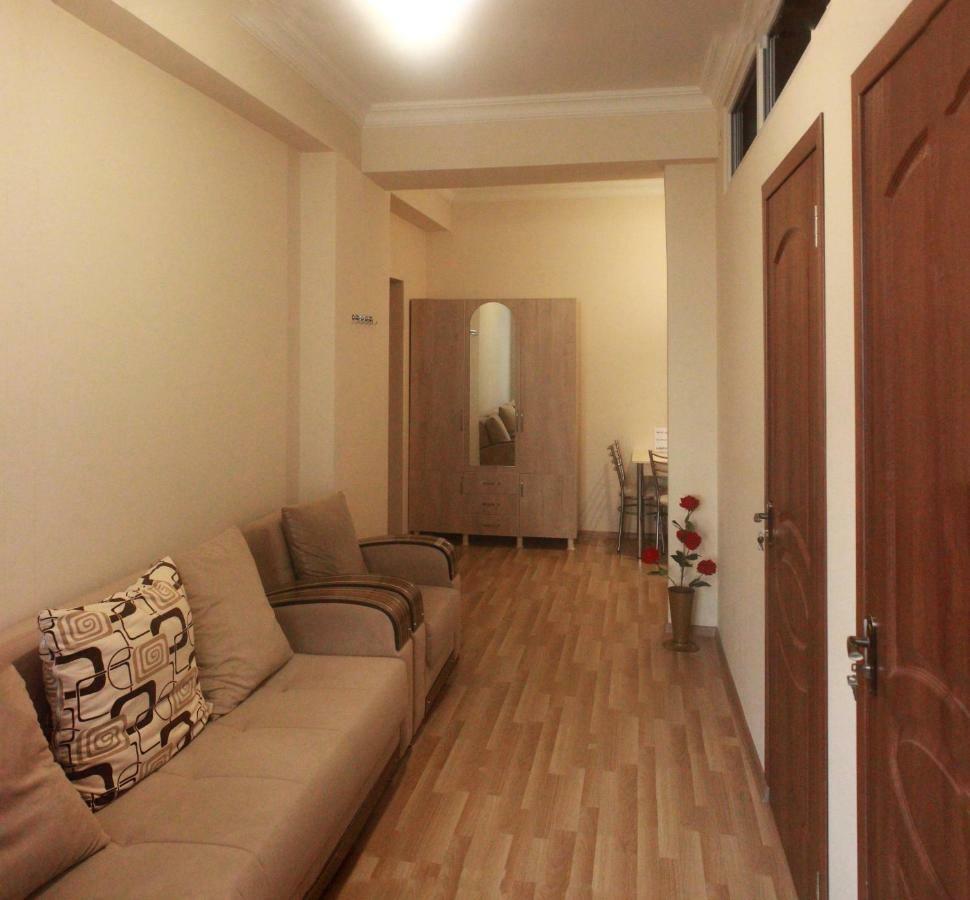 Hotel Tao Батуми Екстериор снимка
