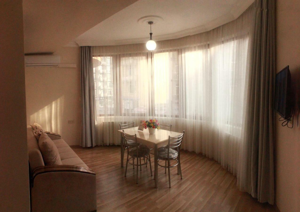 Hotel Tao Батуми Екстериор снимка